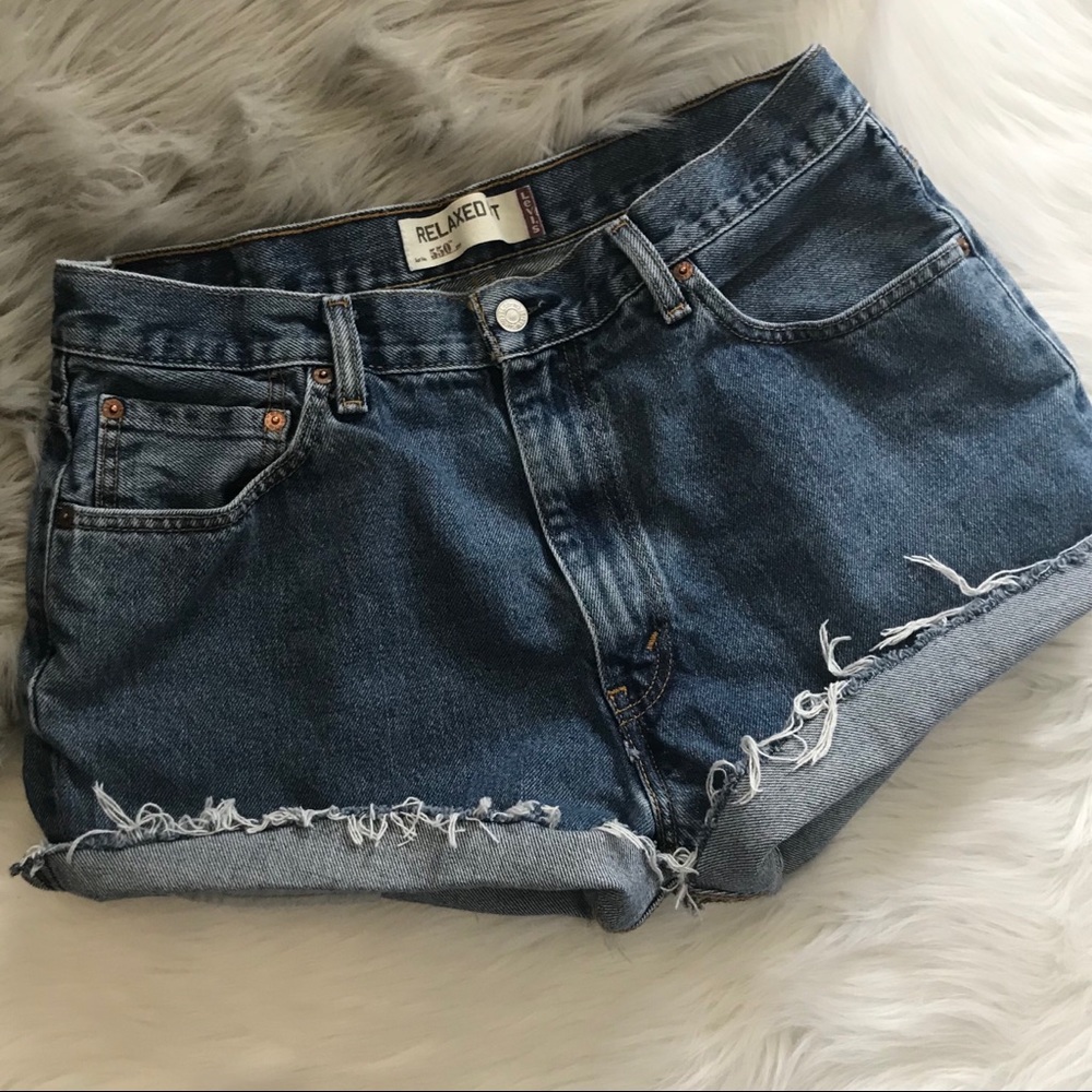 Vintage Levi’s 550 High Waisted Cut Off Shorts